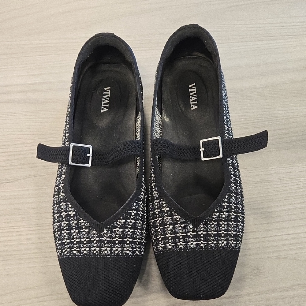 Vivaia Square Toe Margot Mary Janes 39.5